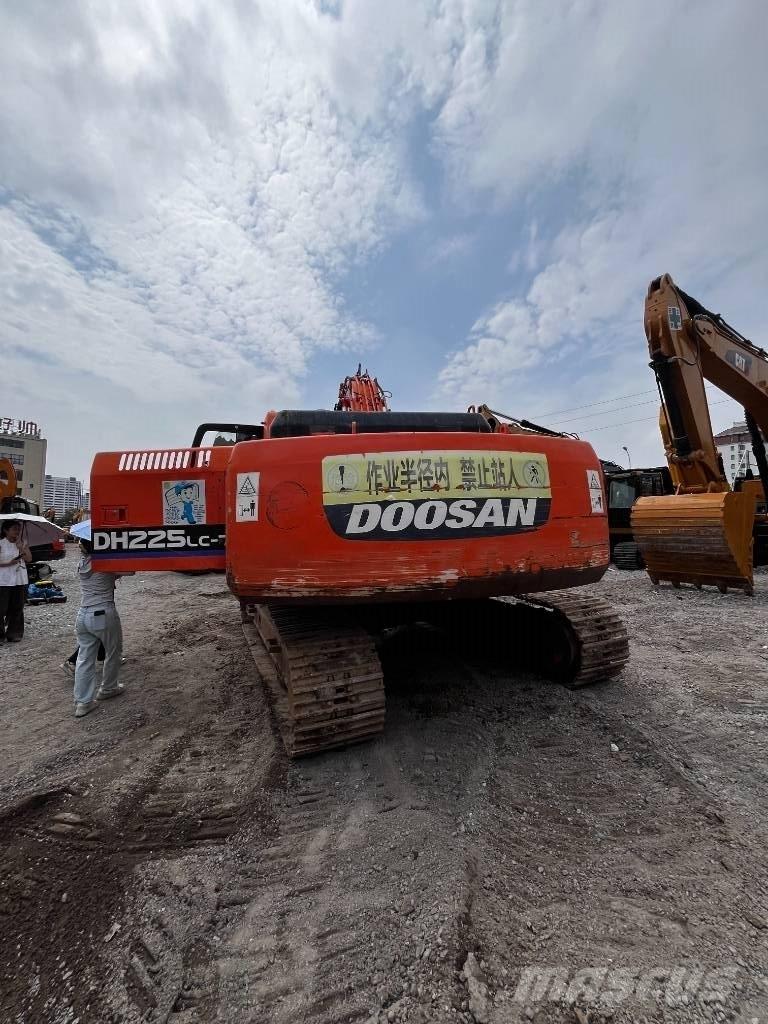Doosan DH 225 LC-7 Gravemaskiner på larvebånd