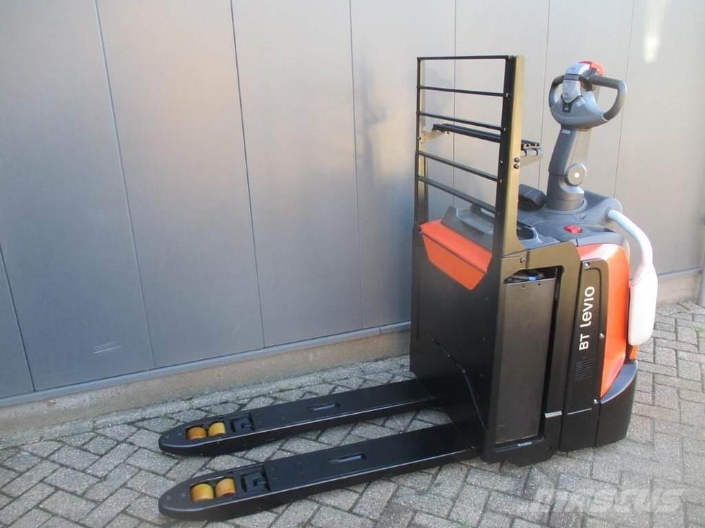 Toyota LPE 200 El-palleløftere med platform