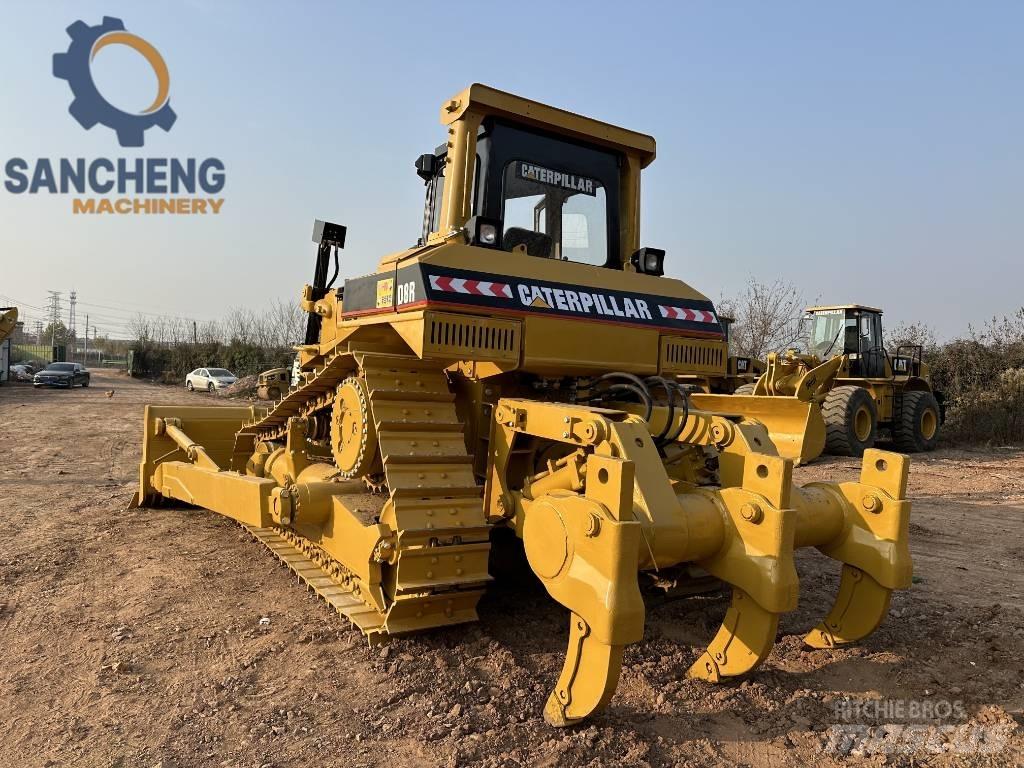 CAT D8R Bulldozer på larvebånd