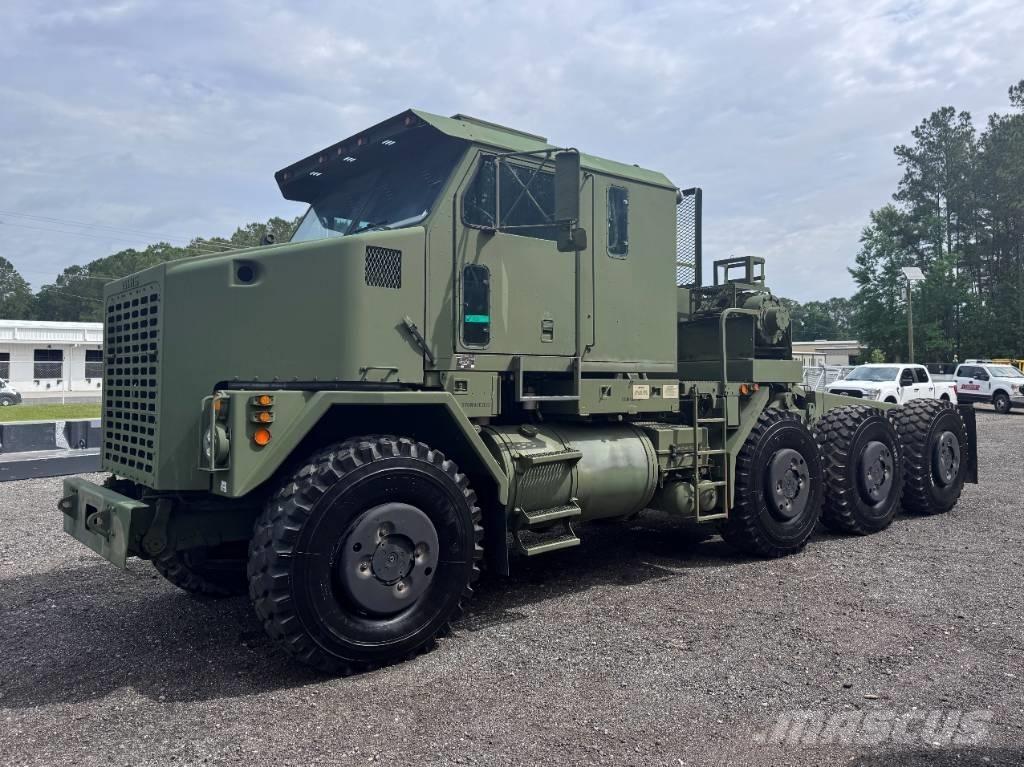 Oshkosh M1070 Trækkere
