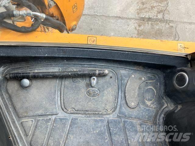 JCB 4CX AEC Rendegravere