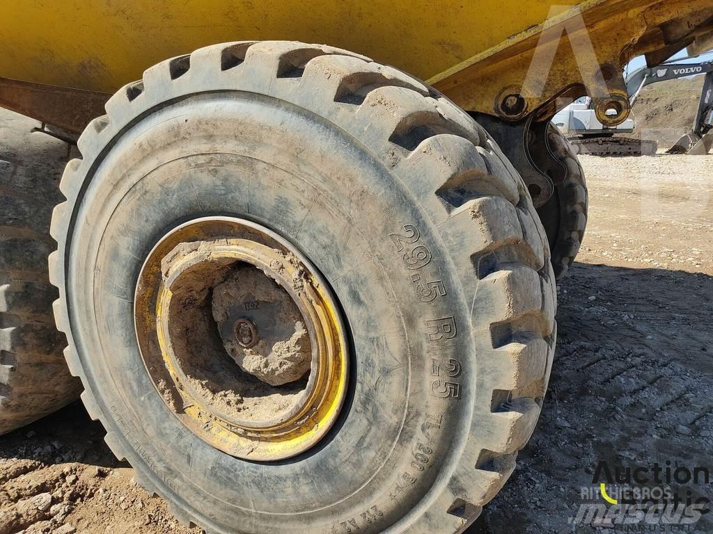 Komatsu HM400 Terrængående lastbiler
