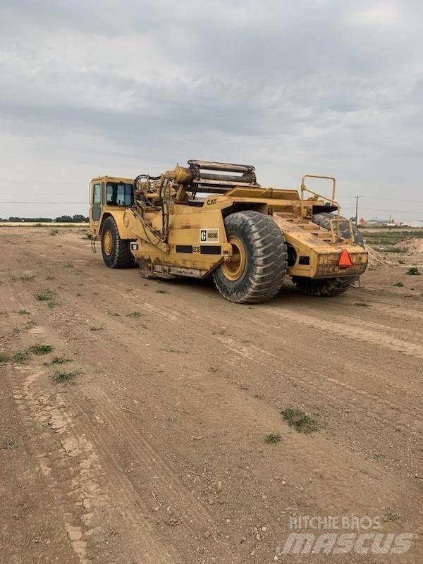 CAT 623E Skrabere