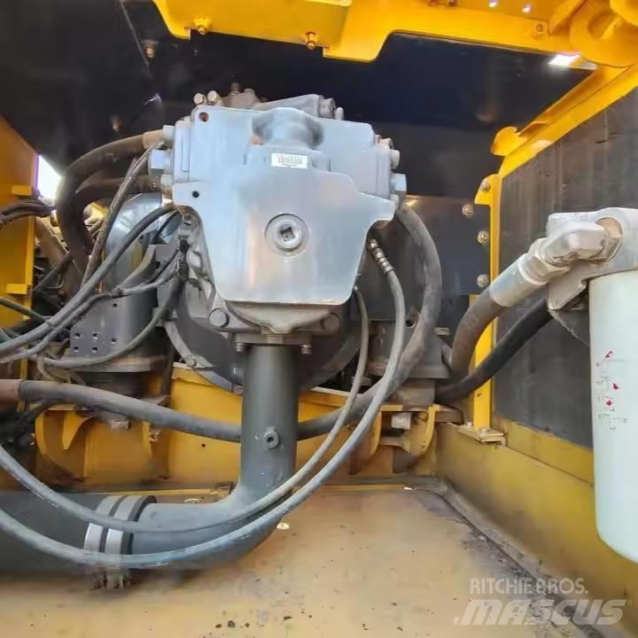 Komatsu PC360 Gravemaskiner på larvebånd