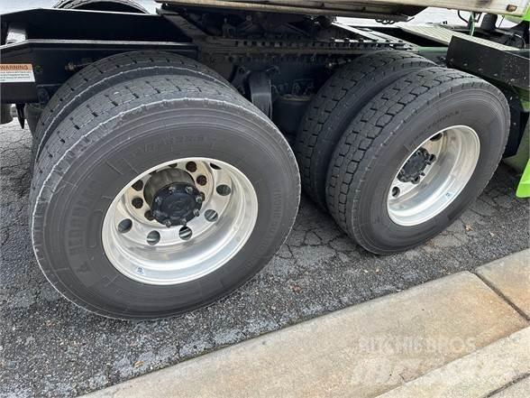 Benson 524 A Semi-trailer med lad/flatbed