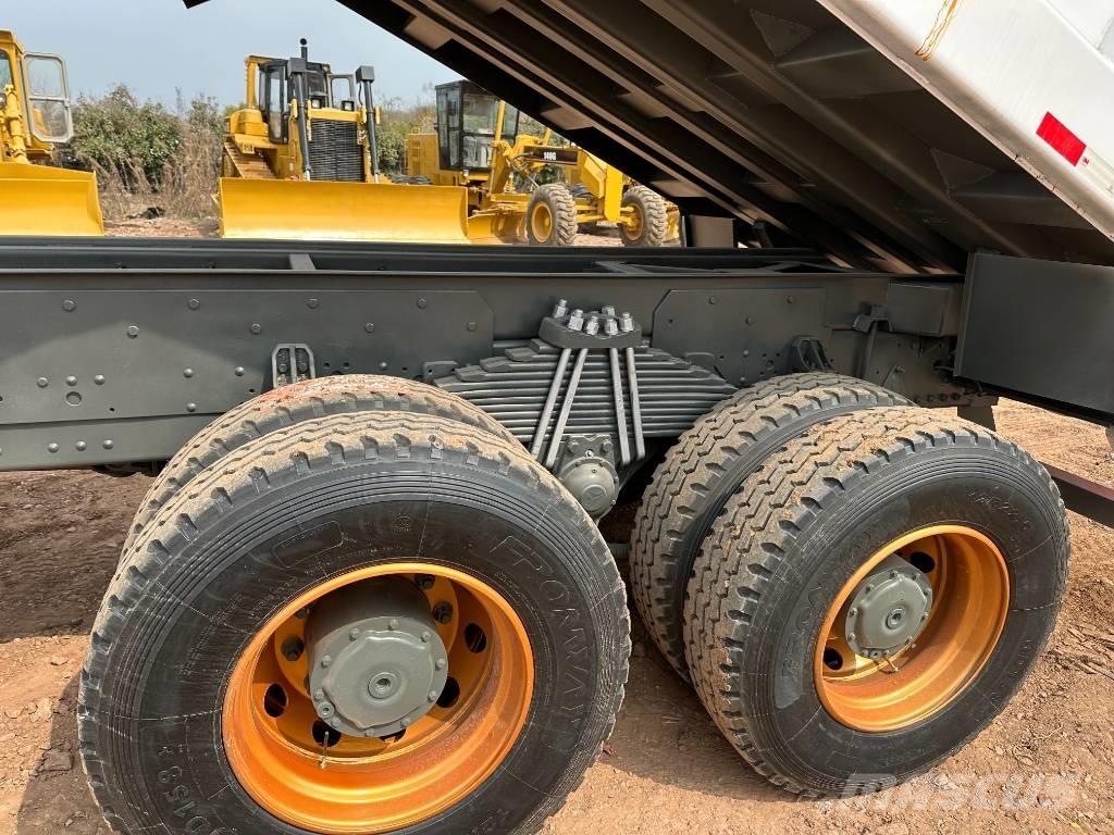 Sinotruk HOWO 371HP Lastbiler med tip