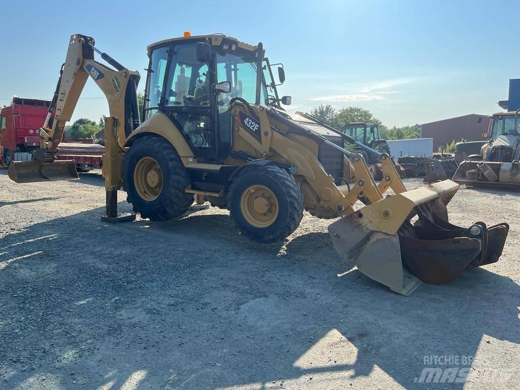  Tractopelle Cat 432F Rendegravere