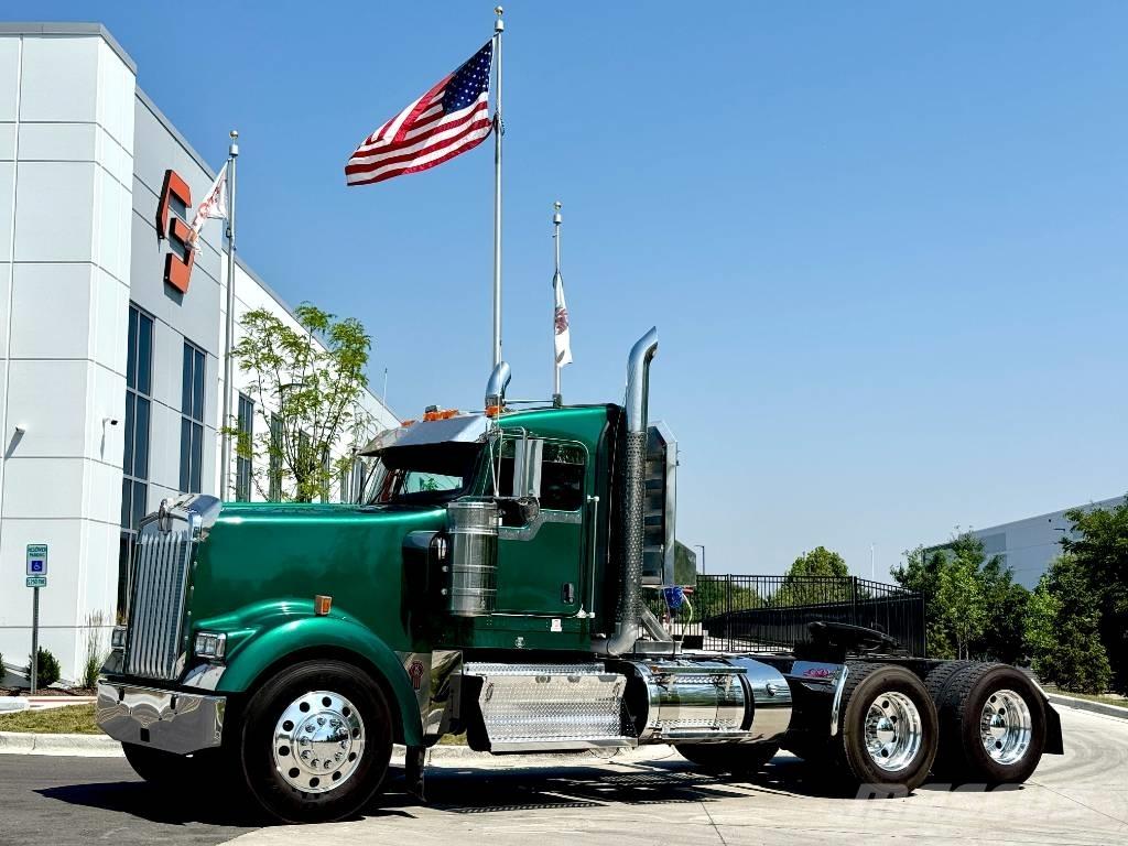 Kenworth W 900 Trækkere