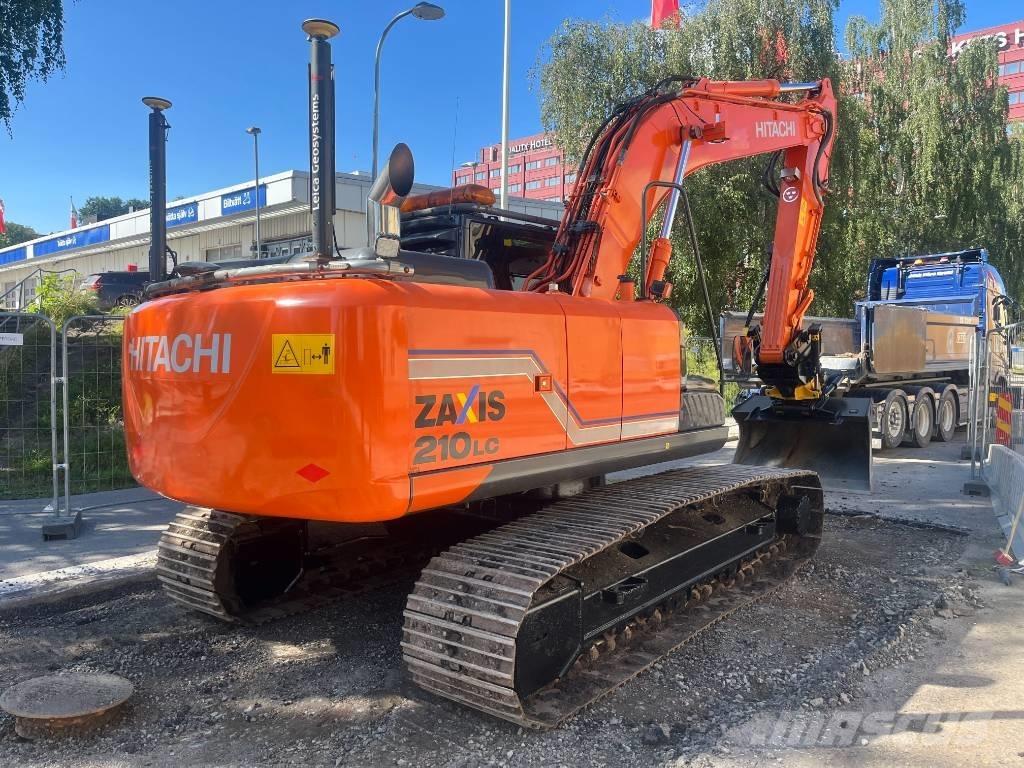 Hitachi ZX 210 Gravemaskiner på larvebånd