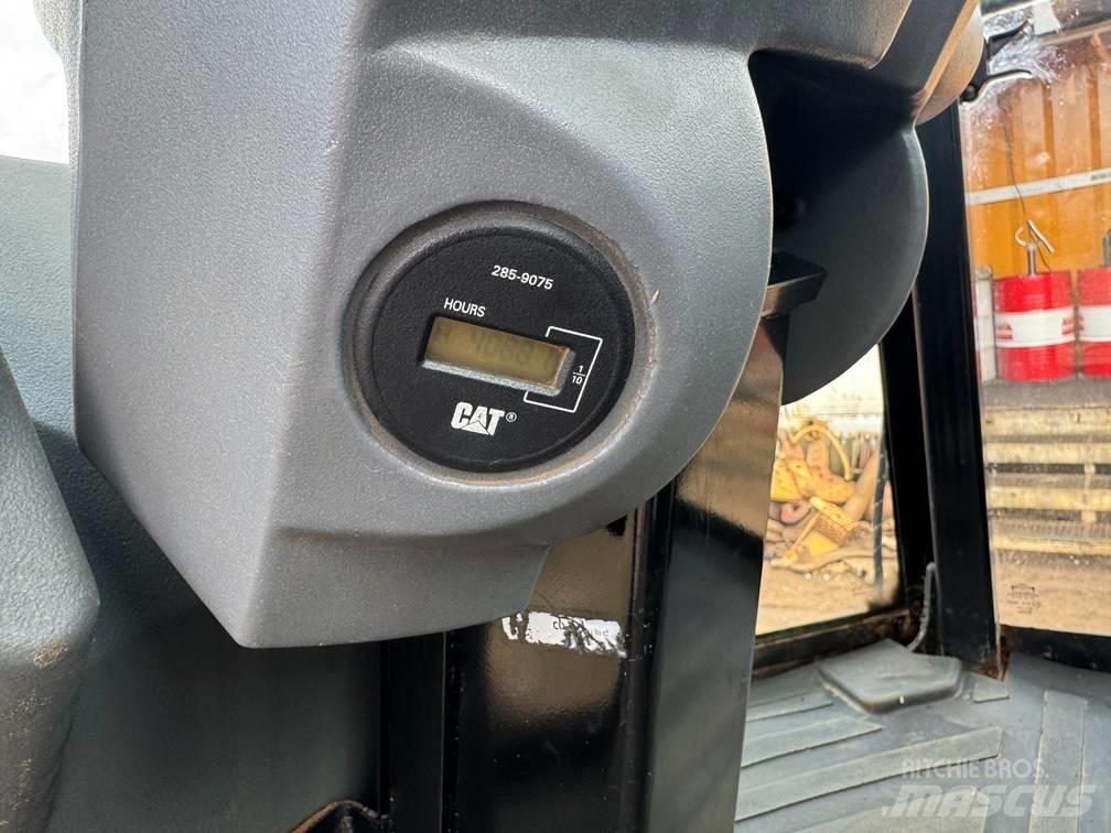 CAT CP 533 E Enkelt tromle