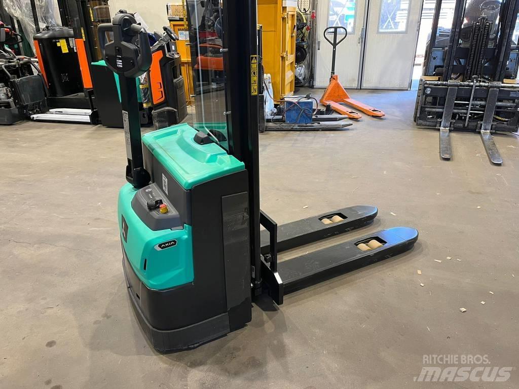Mitsubishi SBP12N3 Gaffelstabler med gående fører