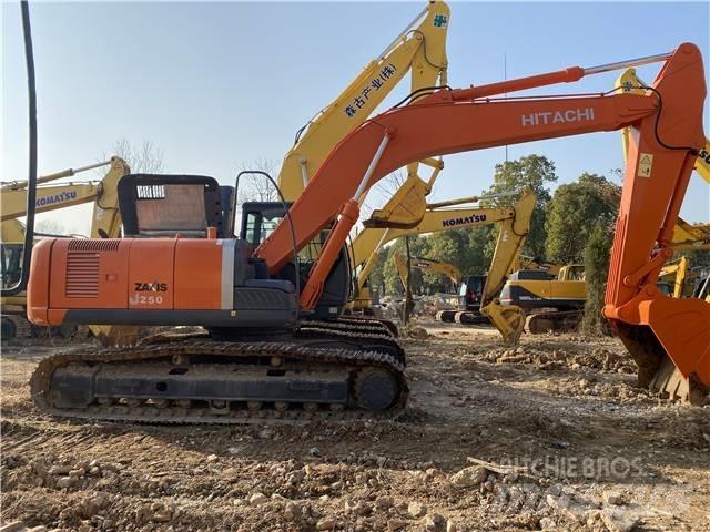 Hitachi ZX250 Gravemaskiner på larvebånd