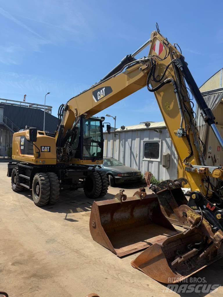 CAT M 318 F Gravemaskiner på hjul