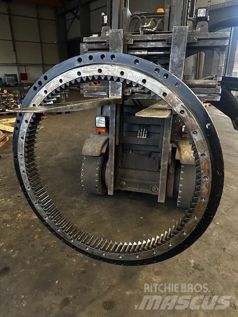 CAT M 316 BEARING Chassis og suspension