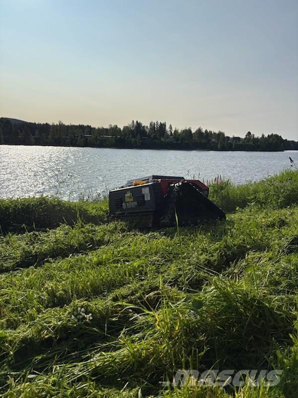 Blue Bird FM 24-70 Walk-behind klippere