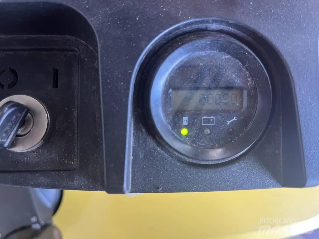 Hyster S1.4 Gaffelstabler med gående fører