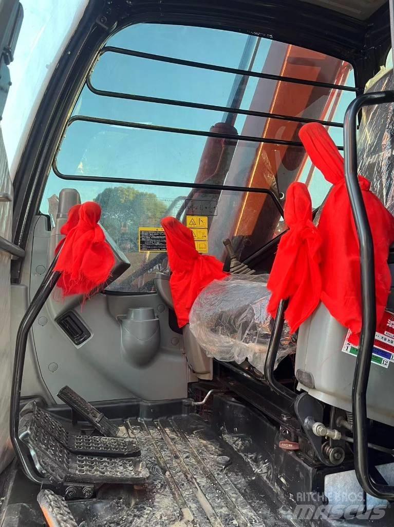 Hitachi ZX 70 Gravemaskiner på larvebånd