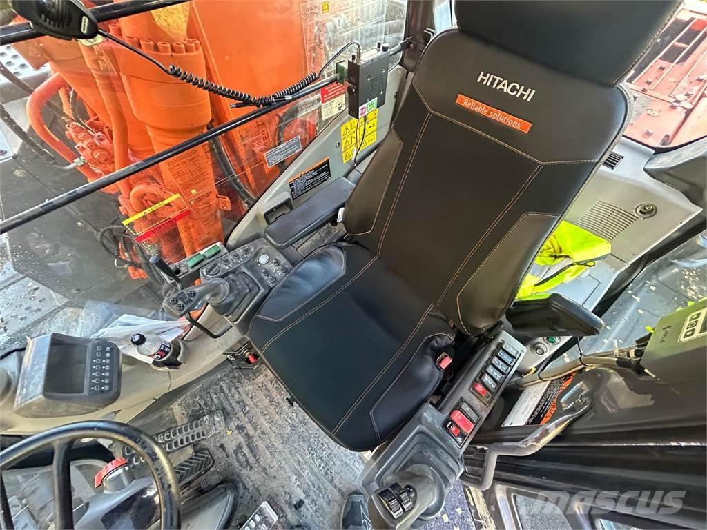 Hitachi ZX 170W-3 Gravemaskiner på hjul