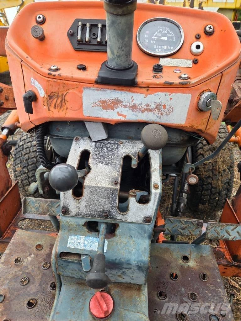 Kubota L 235 Kompakte traktorer