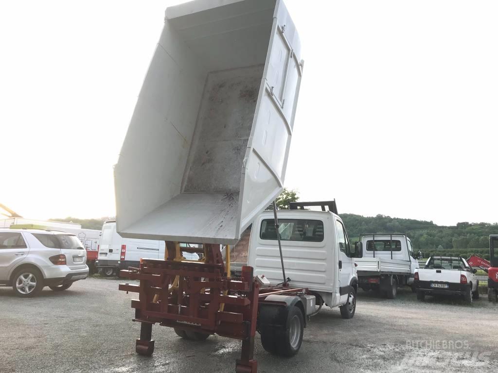 Iveco Daily 35-150 Lastbiler med tip