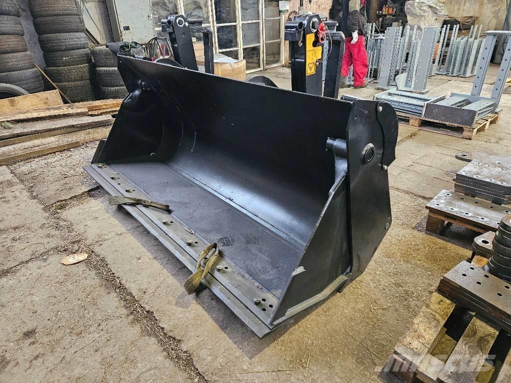 JCB 4 CX Skovle