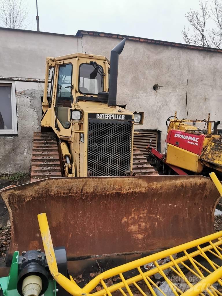 CAT D 4 H Bulldozer på larvebånd