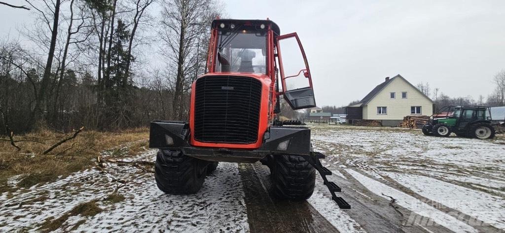 Komatsu 835 Udkørselsmaskiner