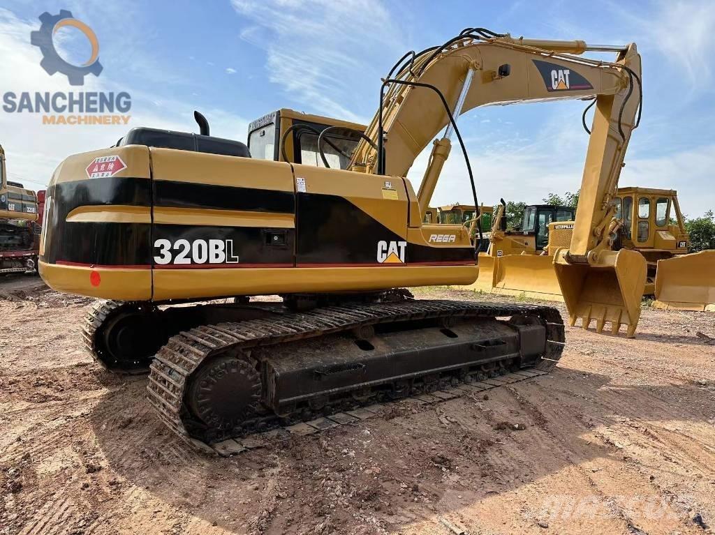 CAT 320B Gravemaskiner på larvebånd