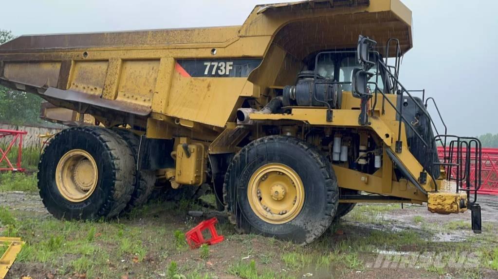 CAT 773 F Terrængående lastbiler