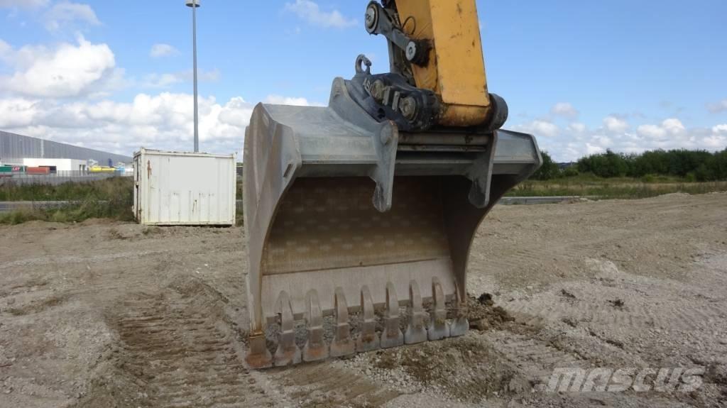 Liebherr R945 3d GPS Gravemaskiner på larvebånd