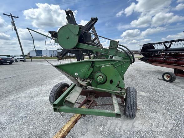 John Deere 220 Hoveder til mejetærskere