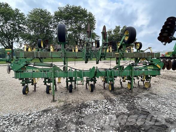 John Deere 845 Roerækkerensere/radrensere