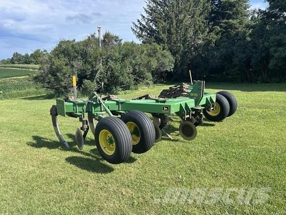 John Deere 915 Andre jordbearbejdningsmaskiner og andet tilbehør