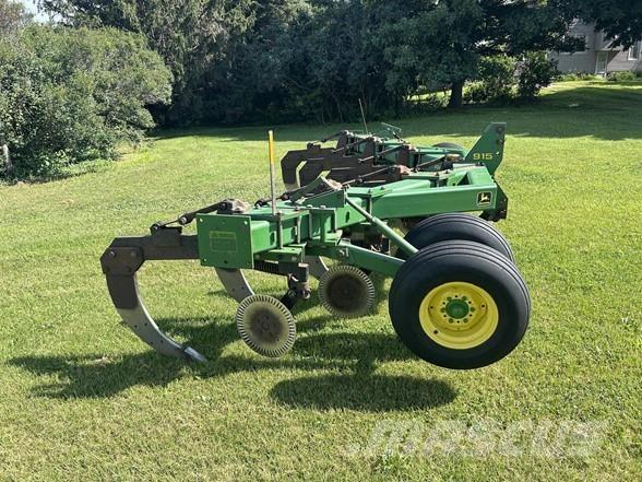 John Deere 915 Andre jordbearbejdningsmaskiner og andet tilbehør
