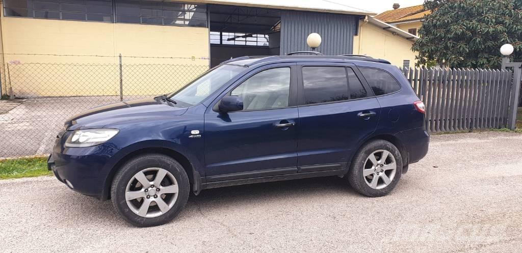 Hyundai SANTA FE Biler