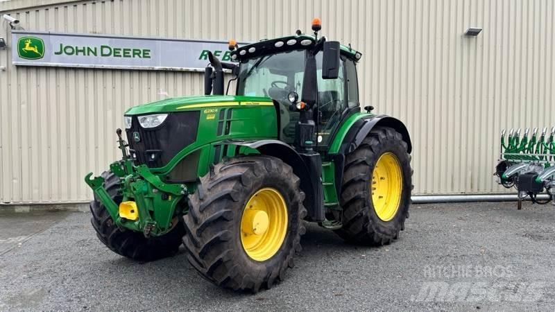 John Deere 6230 R Traktorer