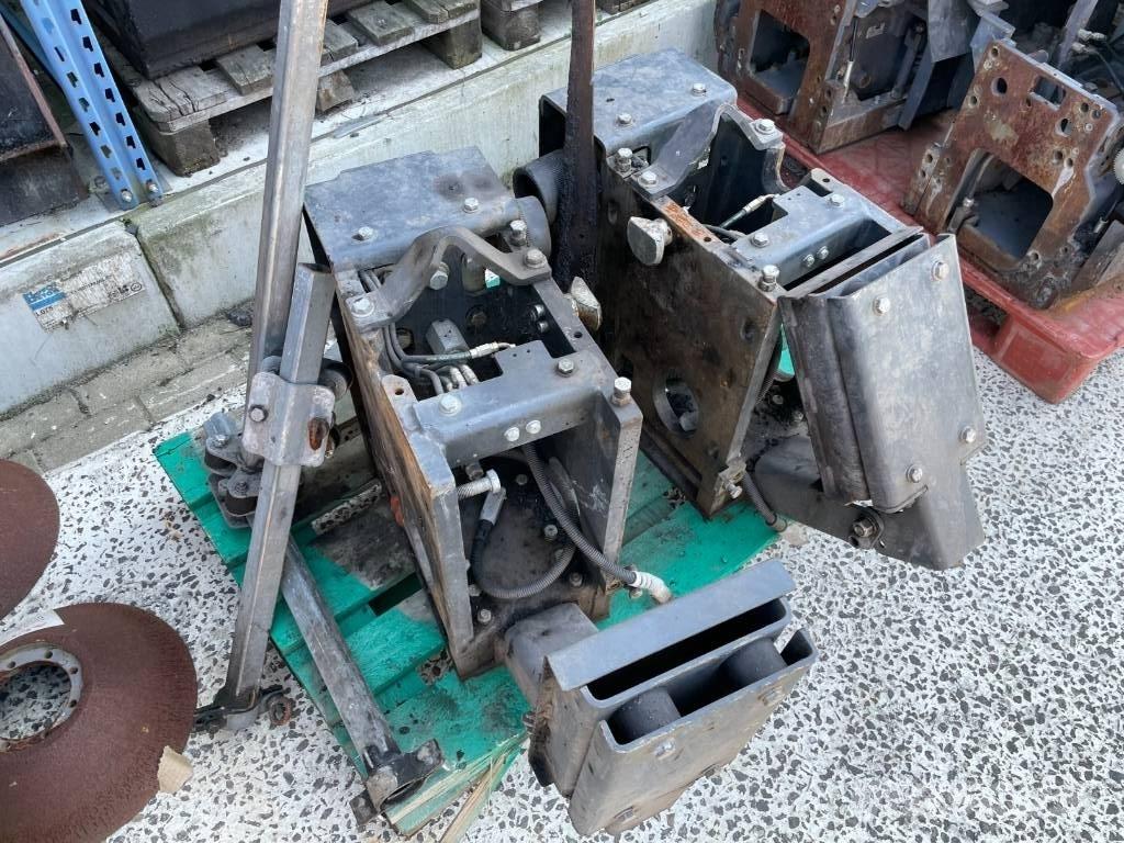 Bomag BF 700 C-2 Asfaltudlæggere