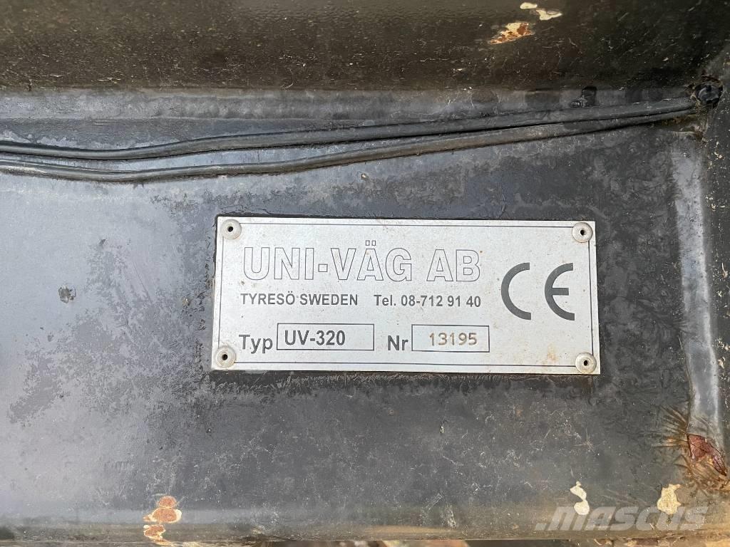 Uni-väg UV 320 Sneskovle og -plove