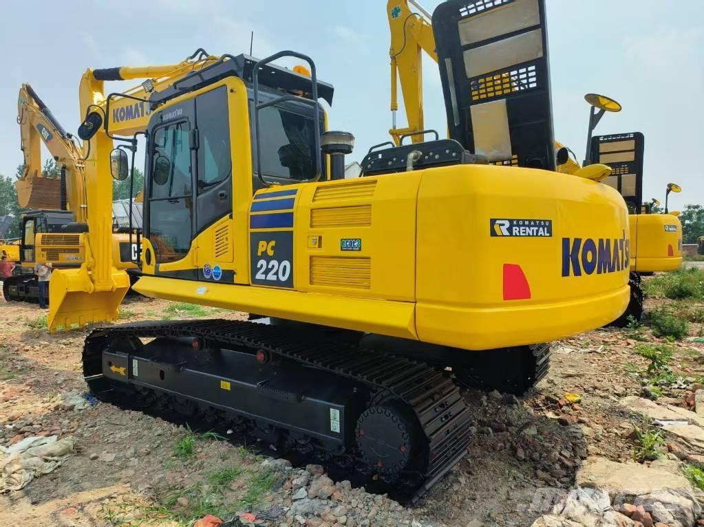 Komatsu PC 220-8 Gravemaskiner på larvebånd