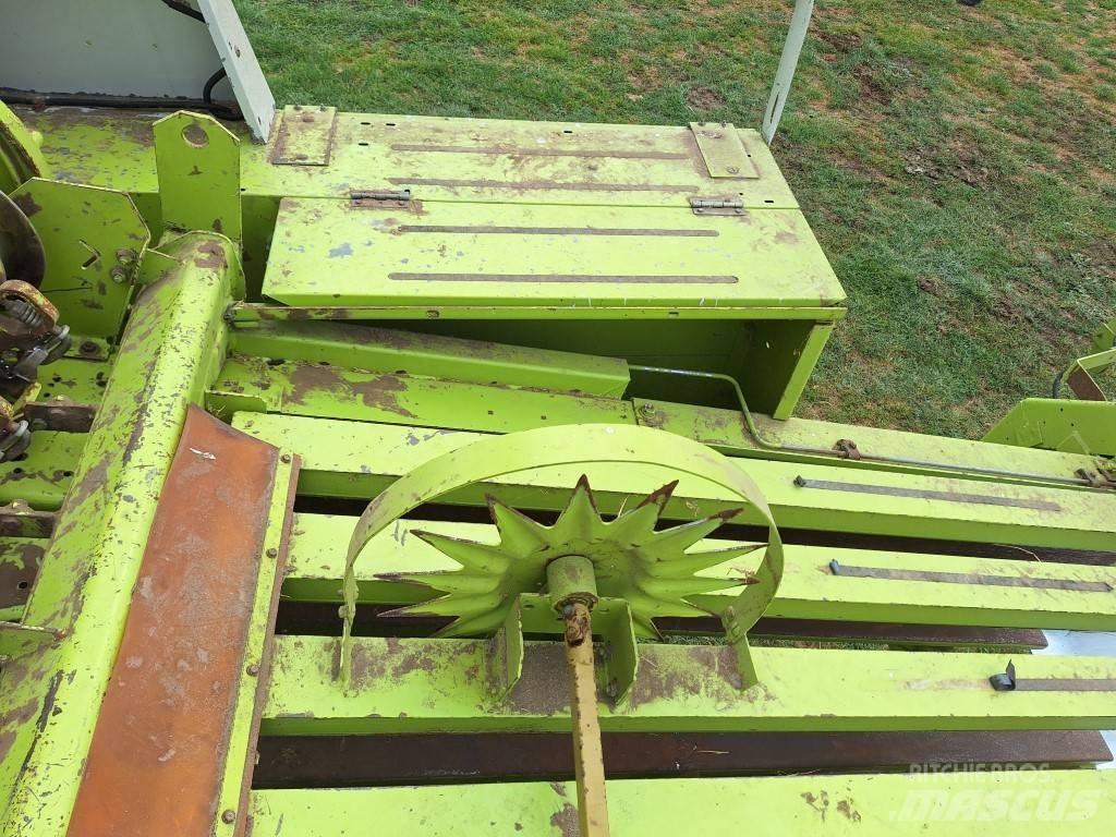 CLAAS Quadrant 1200 Pressere til firkantede baller