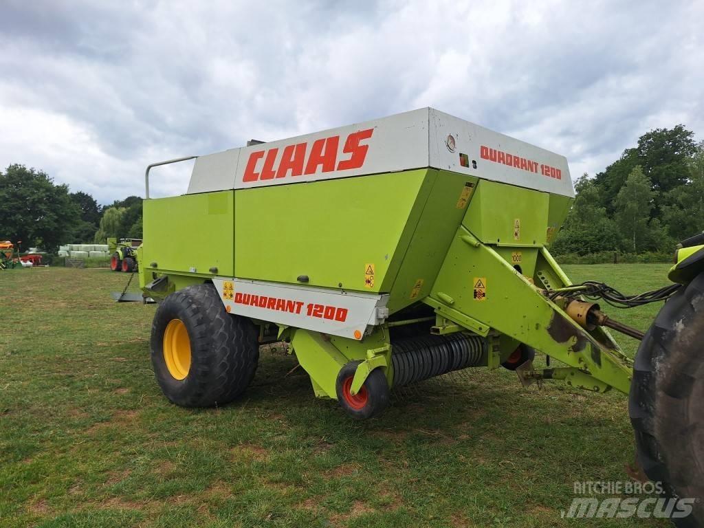 CLAAS Quadrant 1200 Pressere til firkantede baller