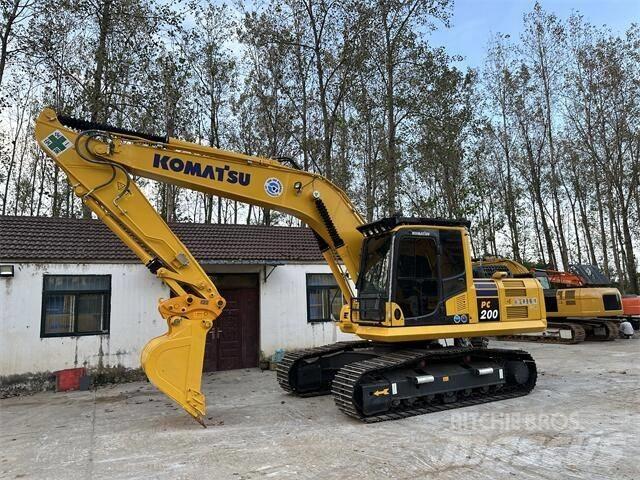 Komatsu PC 200-8 Gravemaskiner på larvebånd