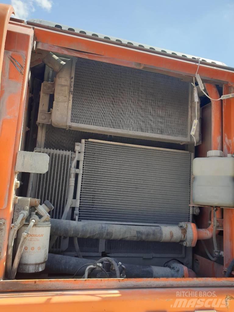 Doosan DX210WA Gravemaskiner på hjul