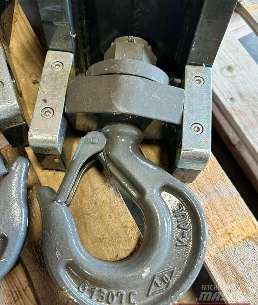 Merlo crane hook Master