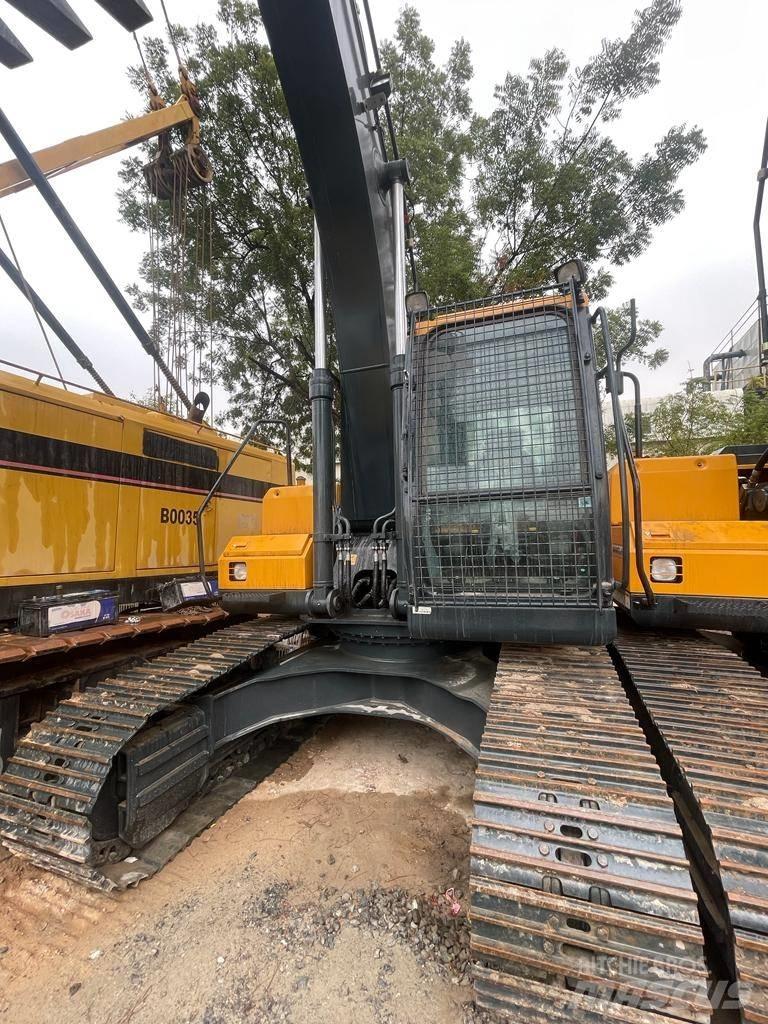 Hyundai R210 Gravemaskiner på larvebånd