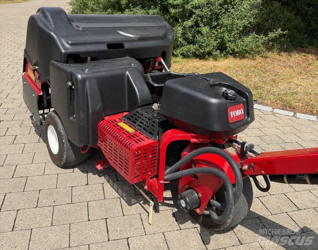 Toro ProCore 648S Plæneluftere og river