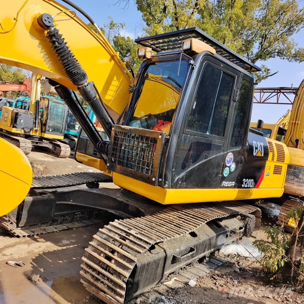 CAT 320 D2 Gravemaskiner på larvebånd