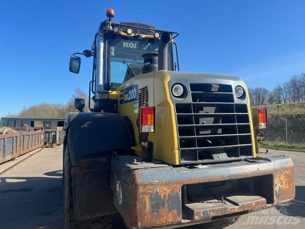 Komatsu WA 200-7 Gravemaskiner på larvebånd