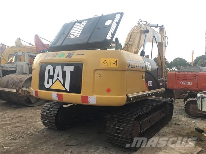 CAT 320D2L Gravemaskiner på larvebånd