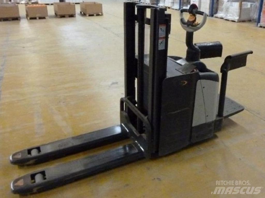 Crown LP 3020 Plukketruck, medium